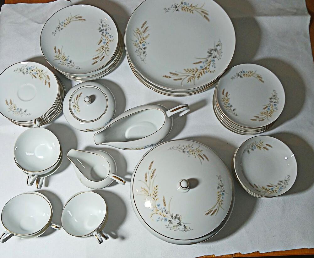 Vintage Fine Chain of Japan "Autumn Wheat" 52 piece Set